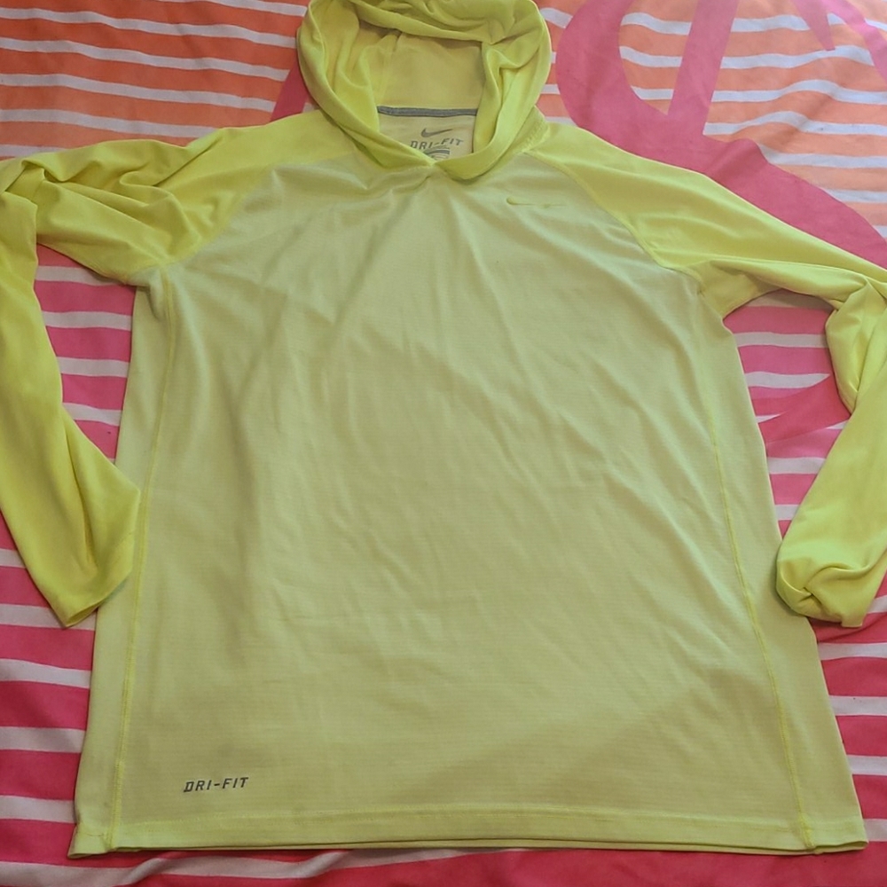 🔥 Nike 🔥 bright yellow hoodie long sleeve tee